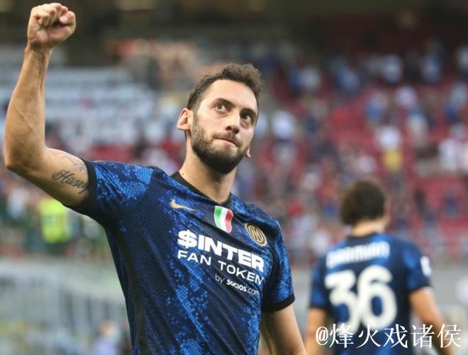 莫雷托:签维卡里奥难度大,国米密切关注弗赖堡 莫雷托:签维卡里奥难度大,国米密切关注弗赖堡